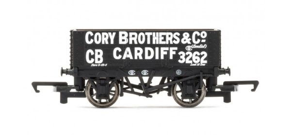 R6752 Hornby 00 gauge 6 Plank Wagon 'Cory Brothers & Co'