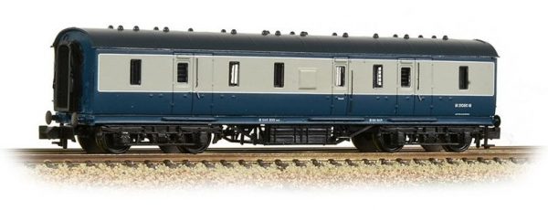 374-891 Graham Farish N gauge ex-LMS 50ft Full Brake BR blue grey