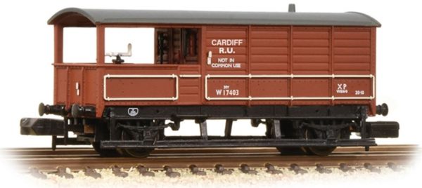 377-377A Graham Farish N gauge GWR 20T 'Toad' Brake Van BR Bauxite (Early)