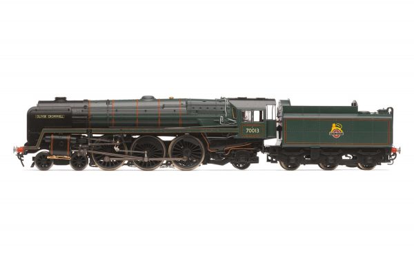 R3865 Hornby OO BR, Standard 7 'Britannia' Class, 4-6-2, 70013 'Oliver Cromwell'