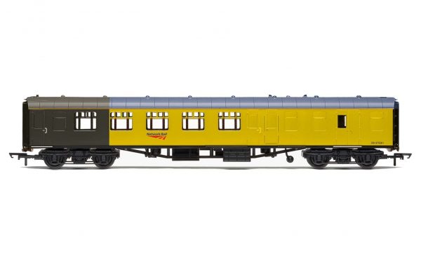 R4994 Hornby OO Network Rail, Ex-BR Mk1 Structure Gauging Train Driving & Instrumentation Vehicle, 975081