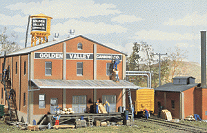 933-3018 Walthers HO Cornerstone Golden Valley Canning Company - Kit