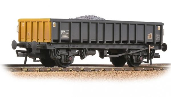 38-015 Bachmann OO MFA Open Wagon BR Railfreight Coal Sector weathered