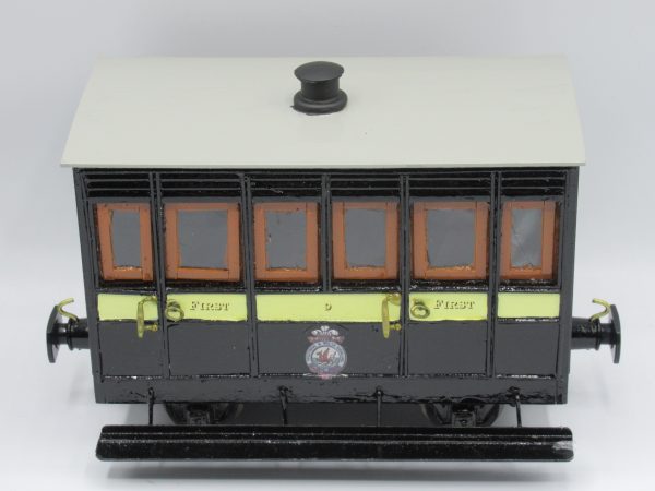 Secondhand 16mm FR Coaches x 4 - Image 2