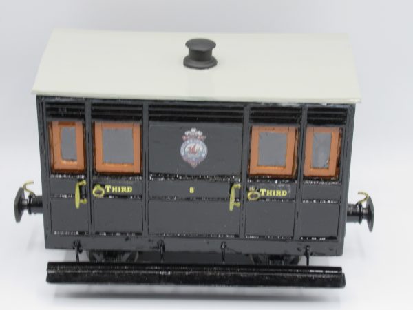 Secondhand 16mm FR Coaches x 4 - Image 3