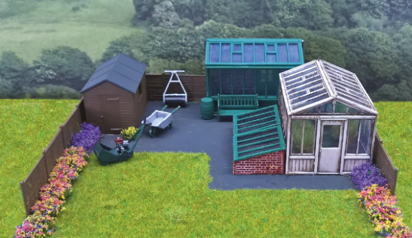 SS92 Wills Scenic Series Kit OO Garden Buildings and Accessories