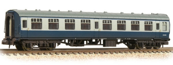 374-062D Graham Farish N gauge BR Mk1 SK Second Corridor BR Blue & Grey weathered