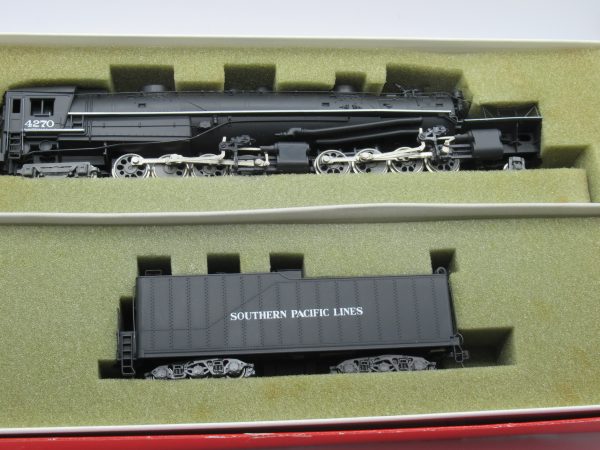 1570 Secondhand Rivarossi HO AC-11 Cab Forward 2-8-8-2 Southern Pacific Lines