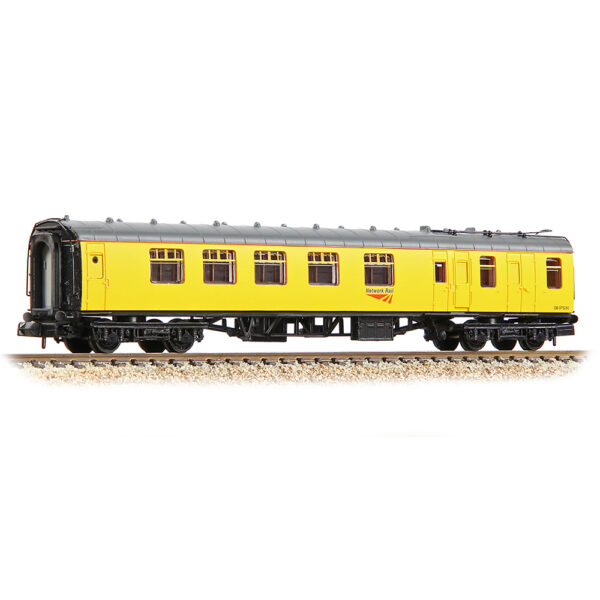 374-089 Graham Farish N gauge BR Mk1 BCK Brake Composite Corridor Network Rail Yellow