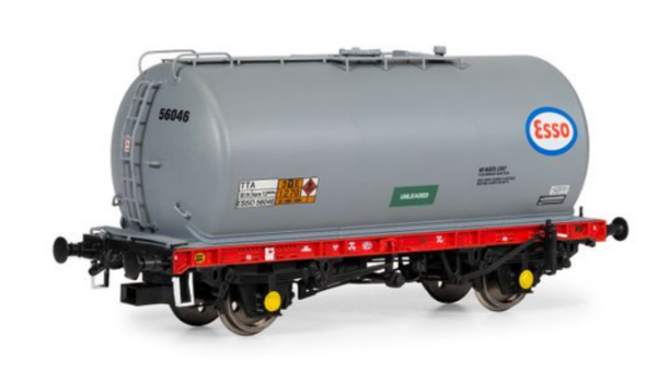 R60208 Hornby 00 BR, TTA Tanker Wagon, Esso 56046