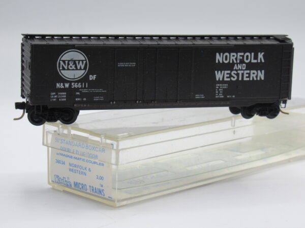 36034 Secondhand Micro Trains N gauge 50' Standard Box Car Double Plug Doors with Roof Walk - Norfolk and Western