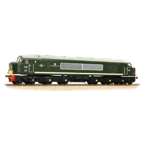 32-678A Bachmann OO Class 45 Split Centre H/C D49 'The Manchester Regiment' BR Green (SYP)