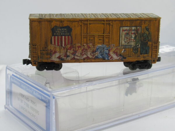 71251 Secondhand Bachmann N gauge Hi Cube Box Car - Union Pacific - Heavily Weathered