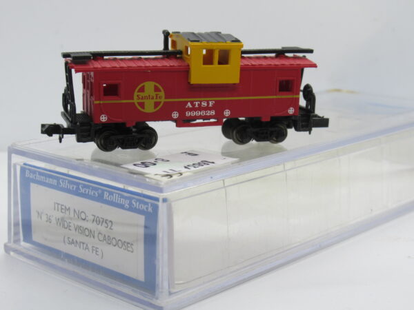 70752 Secondhand Bachmann N gauge Wide Vision Caboose - Santa Fe