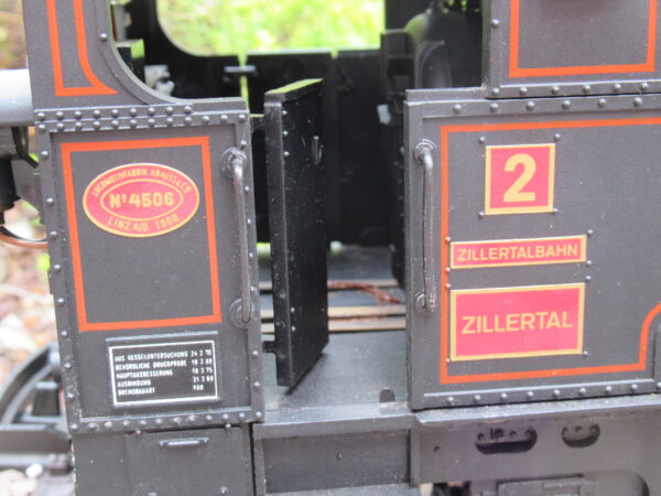 2071D Secondhand LGB G Scale Zillertahlbahn 0-6-2 tank locomotive - Image 2