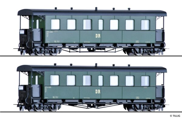 03996Tillig HOe DR Passenger Coach set (2)